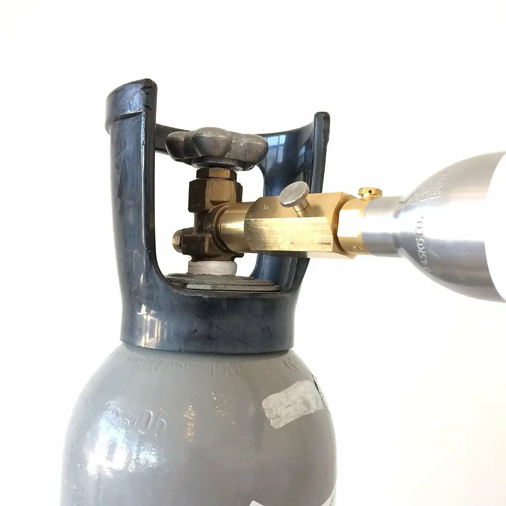Umfülladapter 1-2 Zoll Gewinde (geeignet für 290g Wassermaxx Zylinder)6.webp